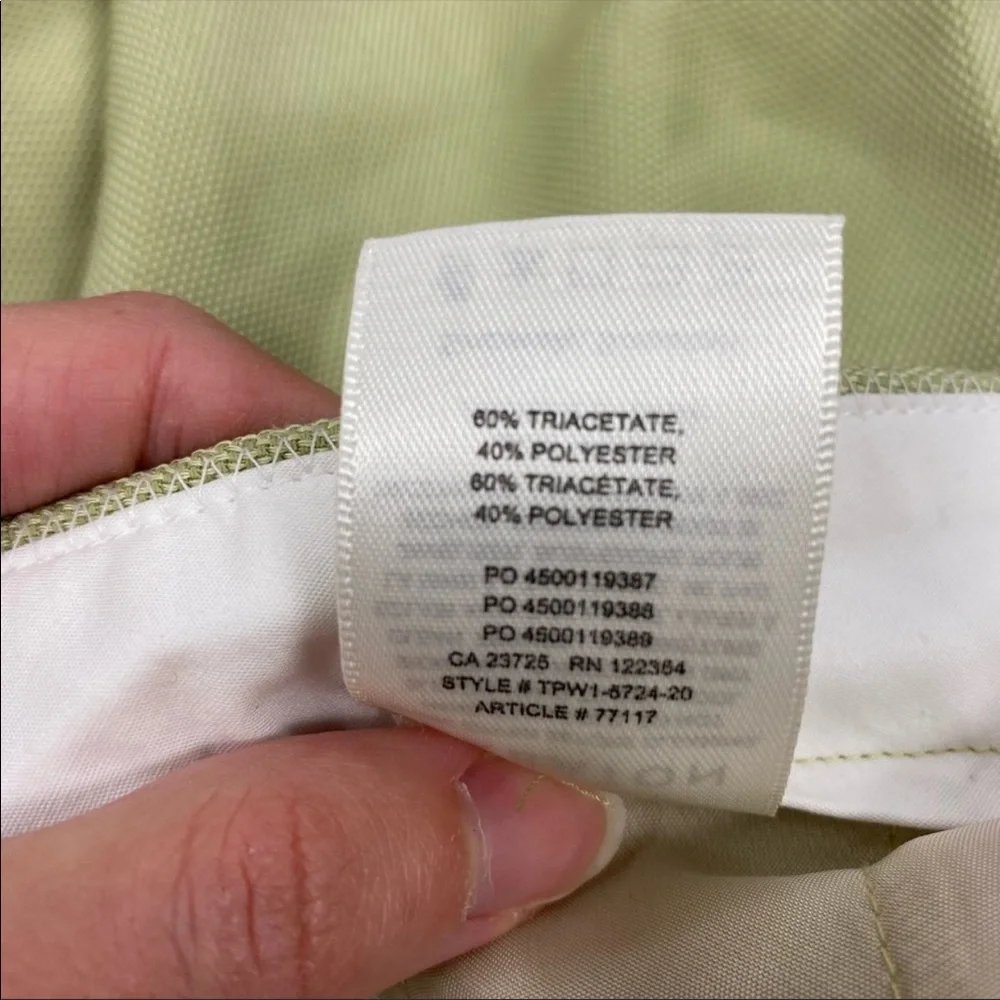 Aritzia Babaton Borna High Rise Longline Green Pleated Shorts size 10 - Picture 5 of 7